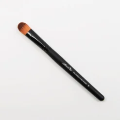 Amor Us Large Shader Brush Cosmetics